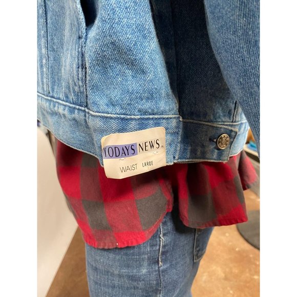 Classic Styled Denim Jacket NWT - Picture 10 of 12